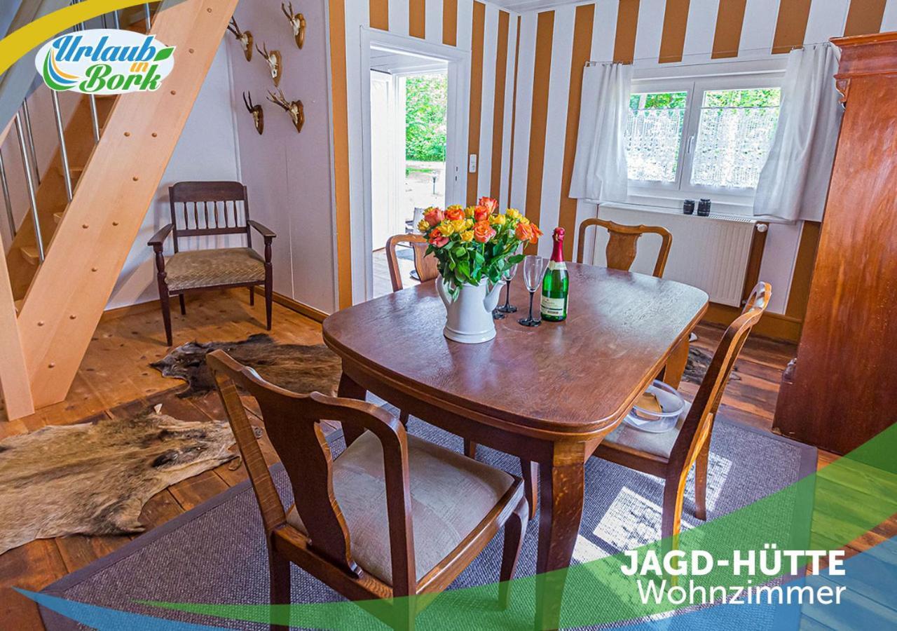 퀴리츠 Jagd-Angler-Holzhaus-Im-Wald-Am-See 빌라 외부 사진